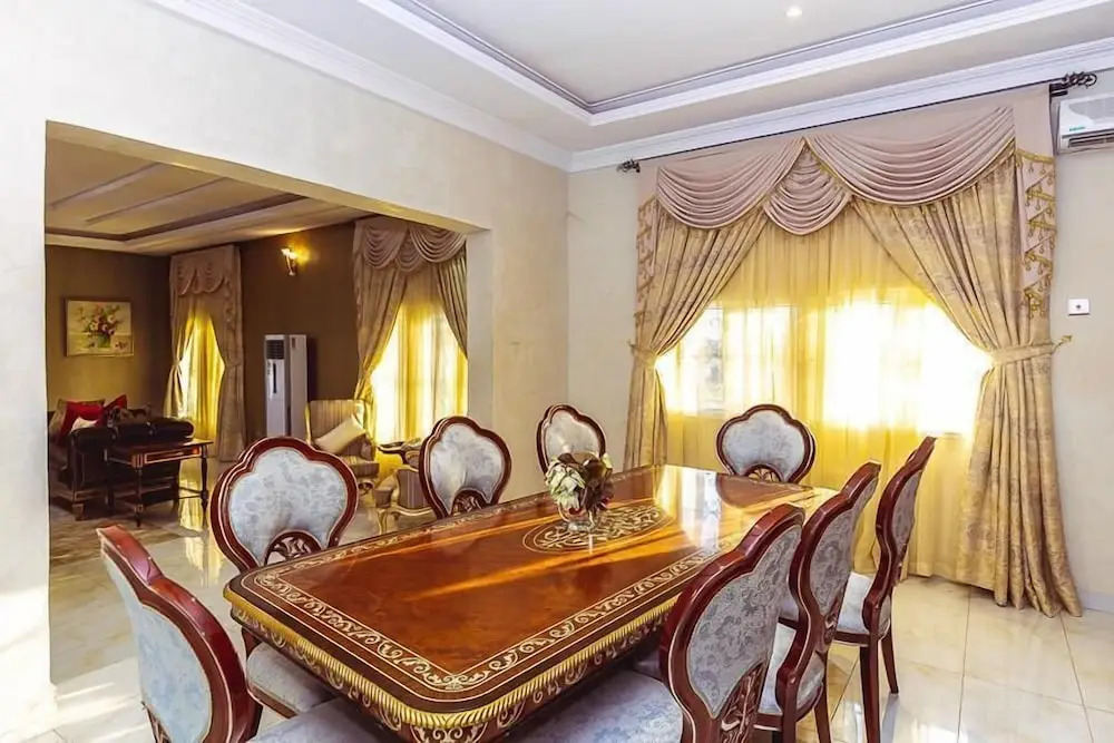 Royal Spring Palm Hotel