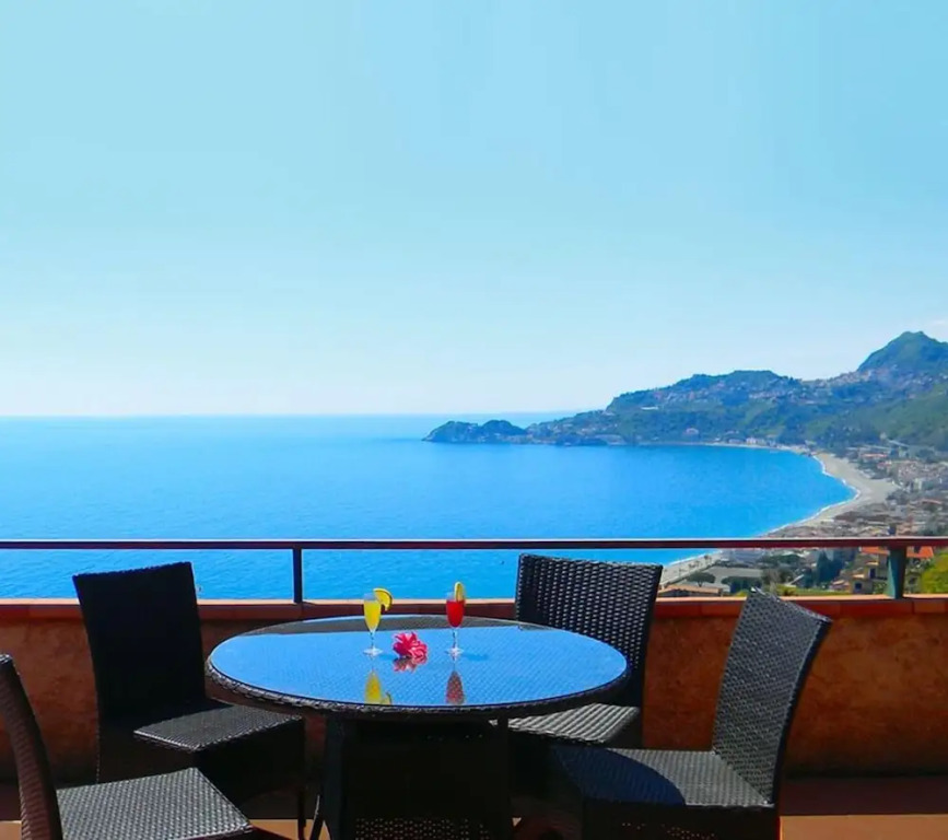 Residence Letojanni