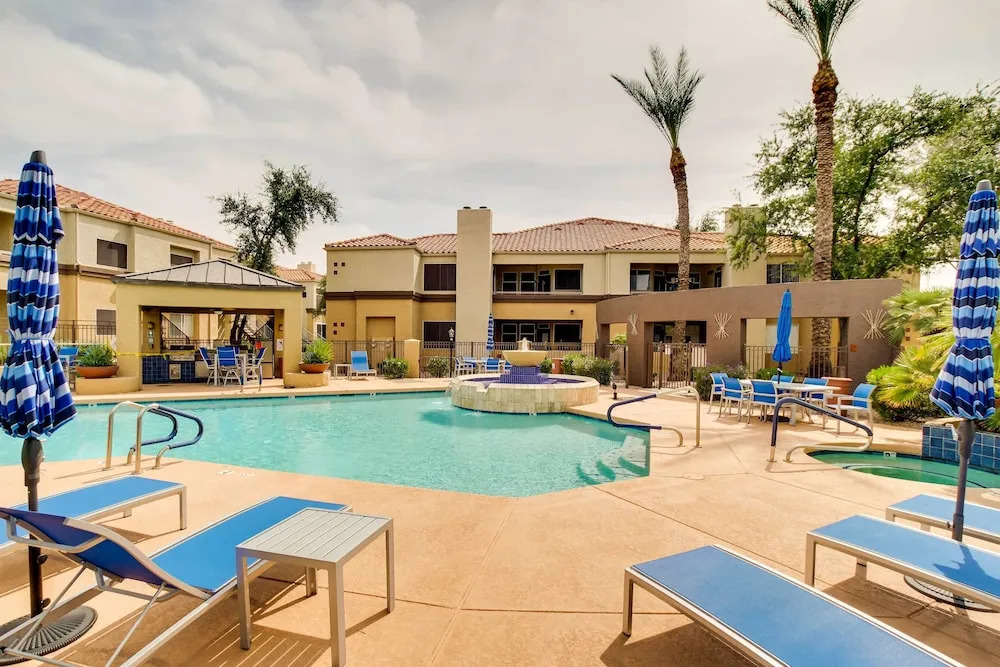 12 Mi to Old Town: Condo w/ Pool & Balcony!