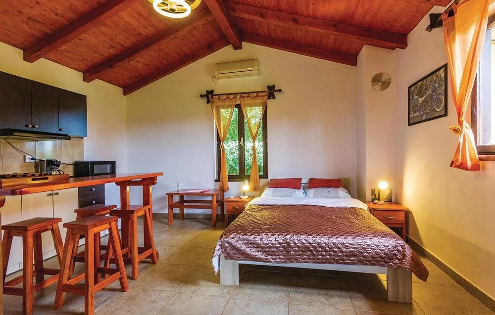 Awesome Home in Pula With