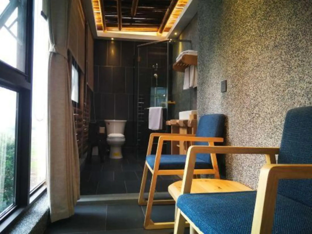 Shifang Qinglv Hotel