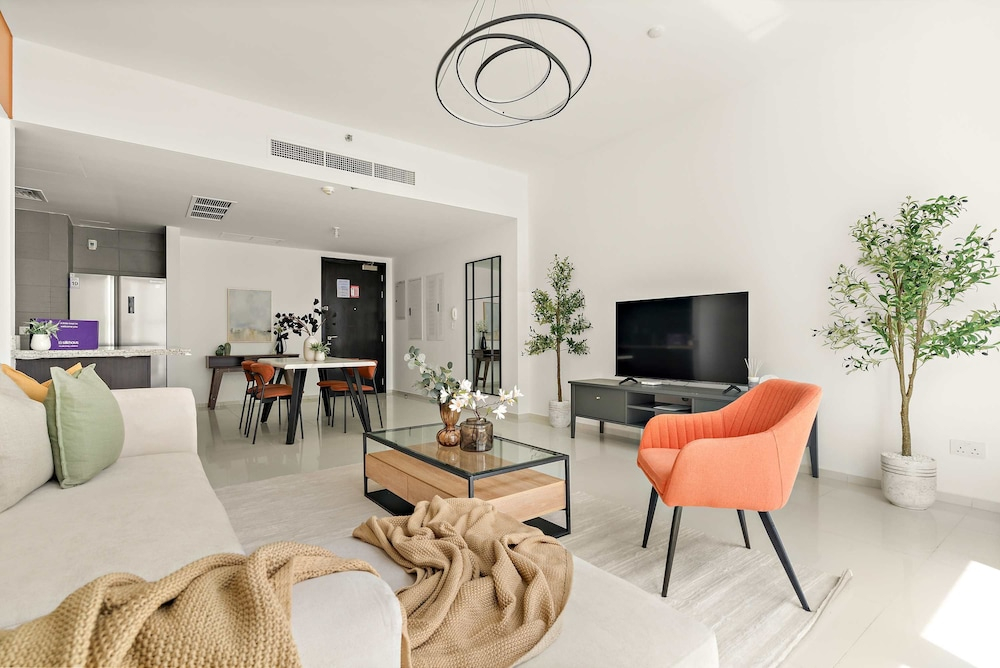 Silkhaus Refined 2BR Horizon Al Reem Island