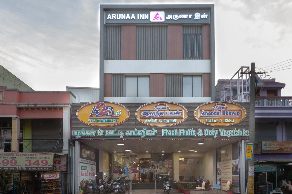 Capital O 18266 Hotel Arunaa Inn