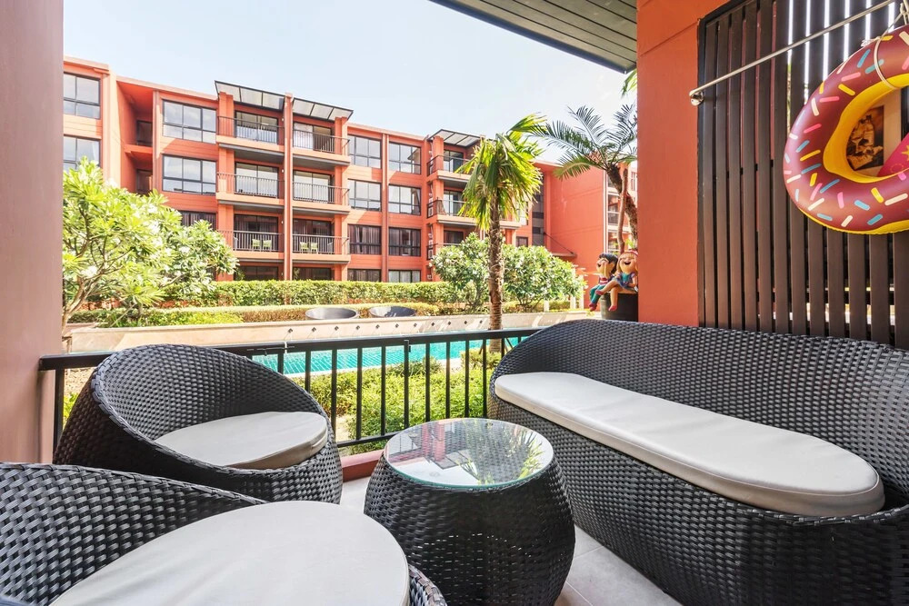 Bluroc Hua Hin by FavStay