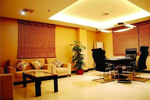 Guangzhou one plus one business hotel
