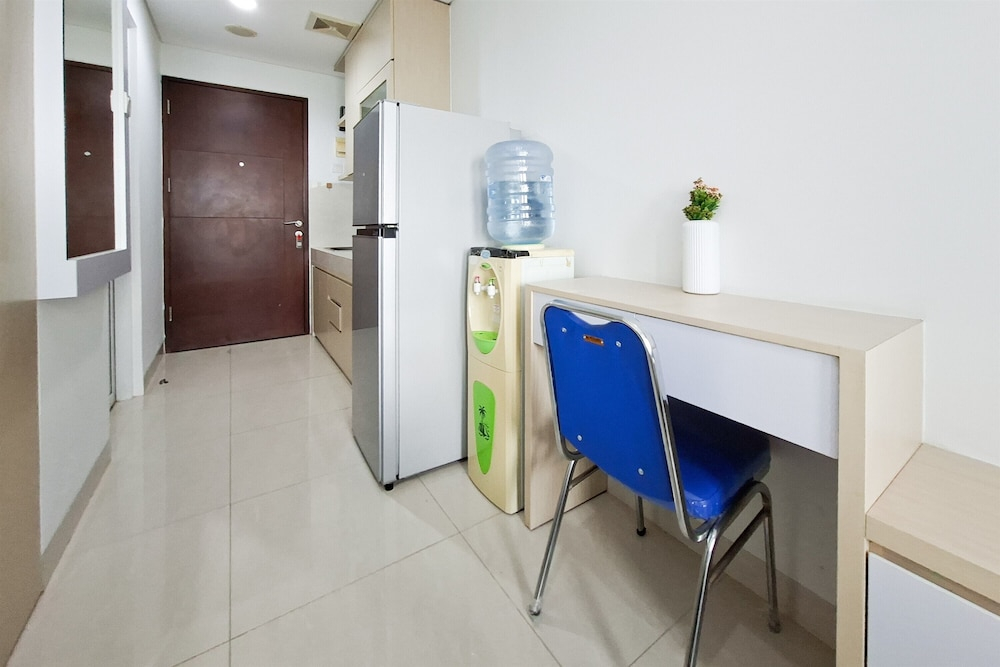 Wonderful Living Studio At Apartment Springwood Residence Tangerang