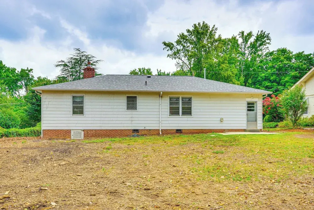 'dogwood Cottage' w/ Fireplace: 1 Mi to University