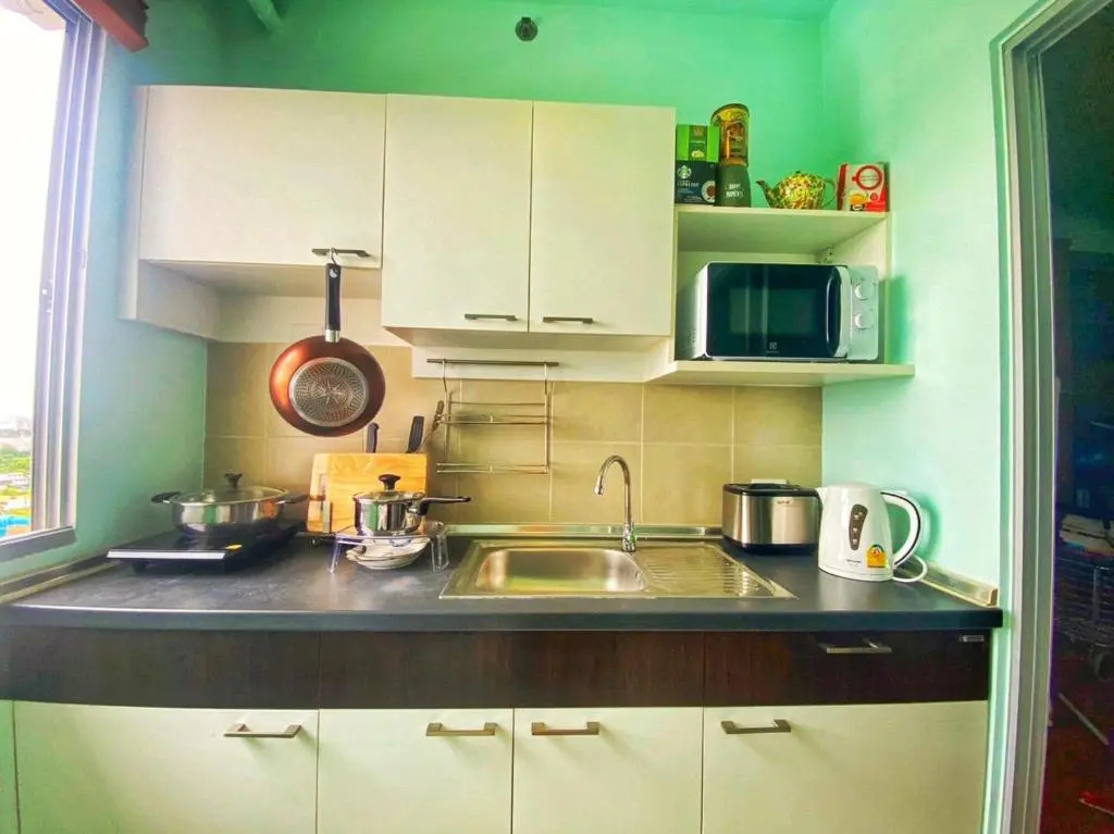 Cozy apartment 70m² with huge balcony, center BKK