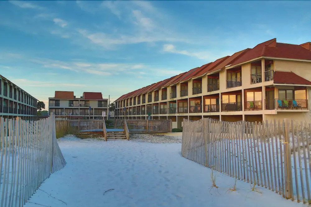 Gulfside Townhome 30 2 Bedrooms 2.5 Bathrooms Townhouse