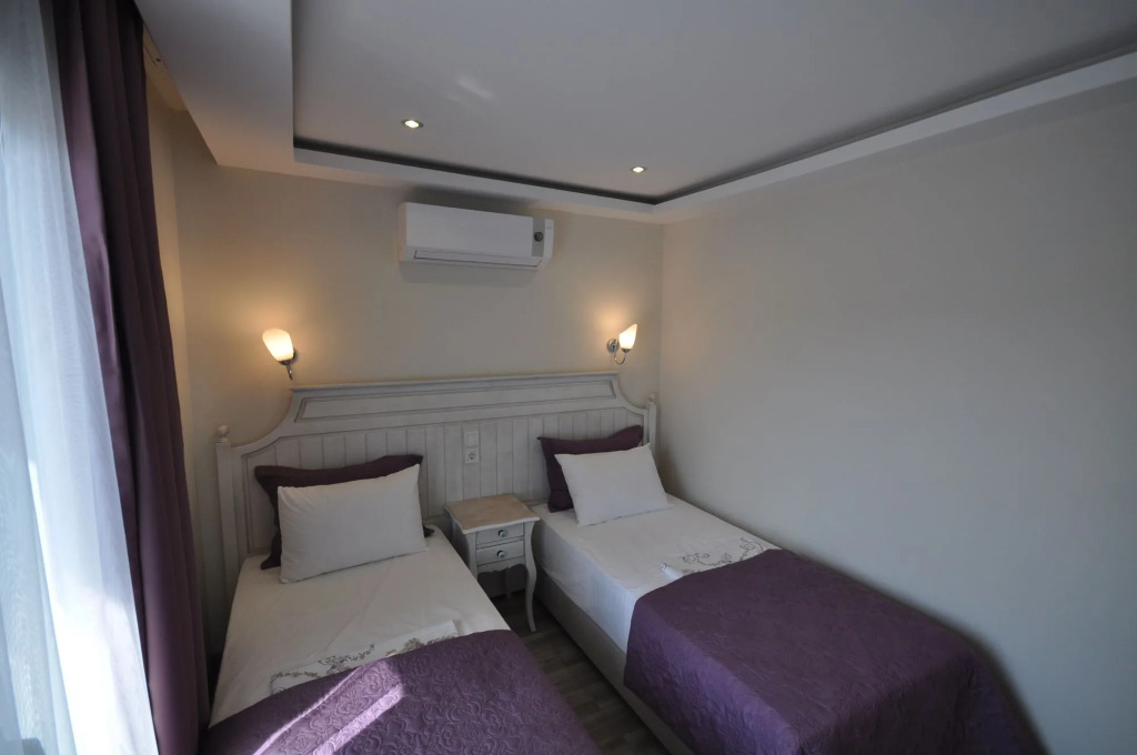 Ege Otel