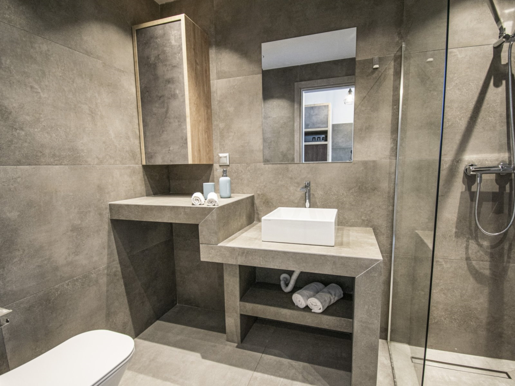 TheaSea Luxury Suites- Studio Suite 1