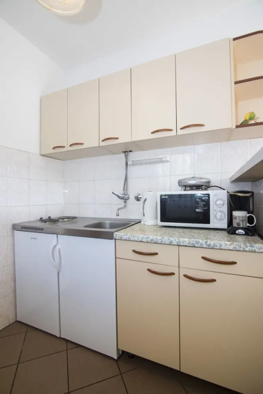 Apartments and Rooms Nikol