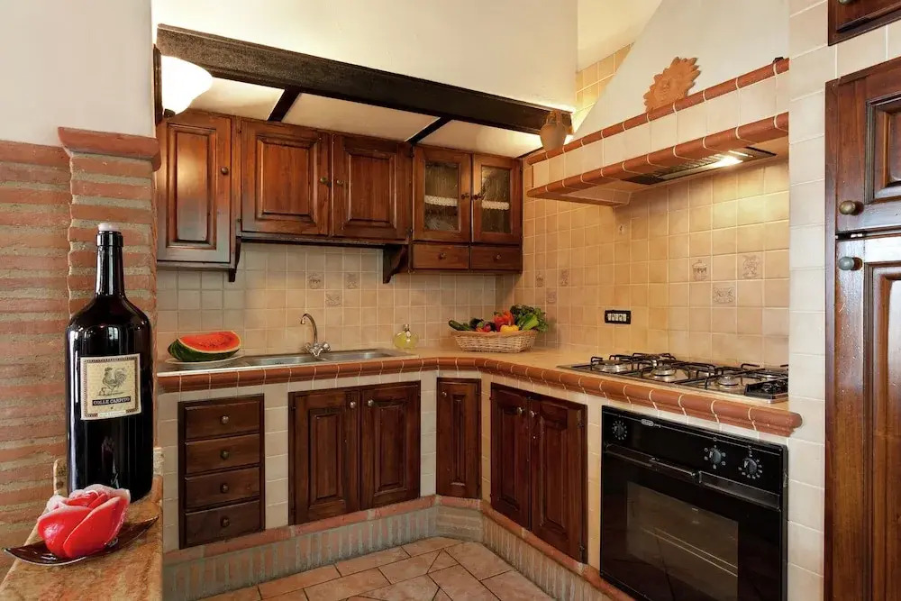 Apartment Near Cortona With Pool and Roman Charm