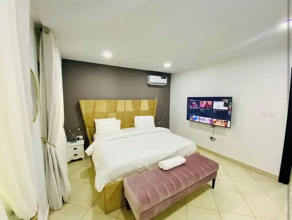 Camille's Luxury Apartment