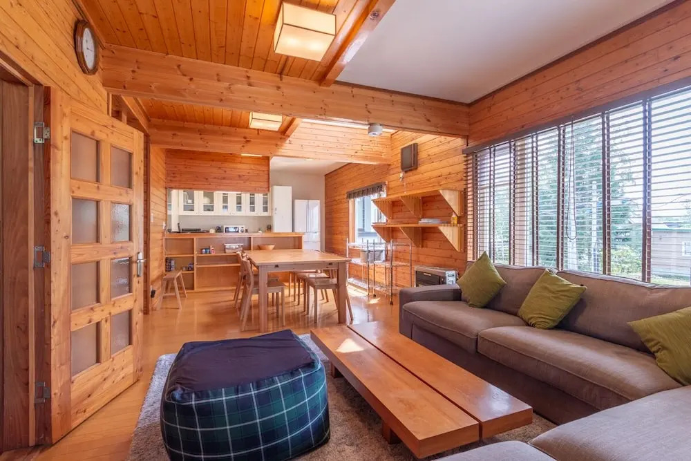 Powder Cottage by Hokkaido Tracks