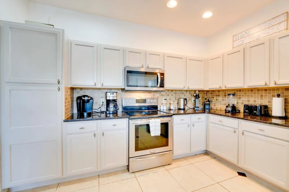 Large Villa - Close to Disney with extended patio and golf course views