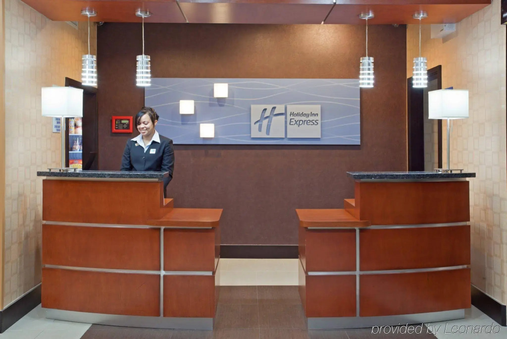 Holiday Inn Express Arlington by IHG