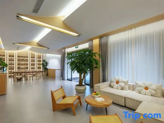 Yunshang Grassland·Anjiye can pool holiday homestay (Yucun Liangshan Scenic Area)