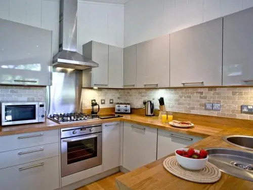 Lakeview - 7 Indio Lake, Bovey Tracey