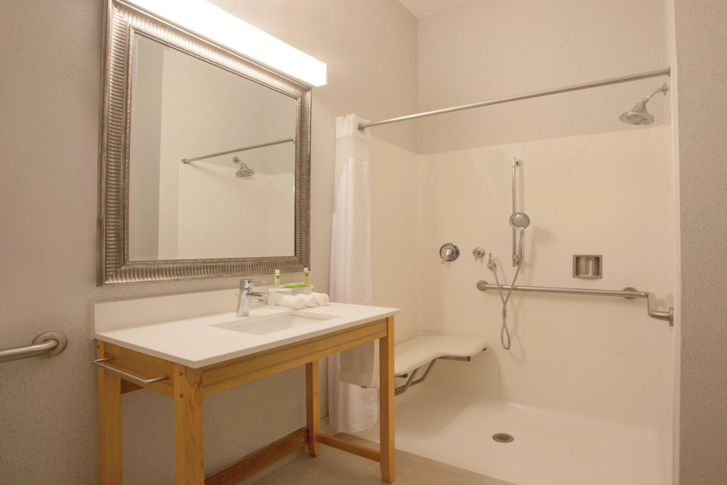Holiday Inn Express Davis-University Area by IHG