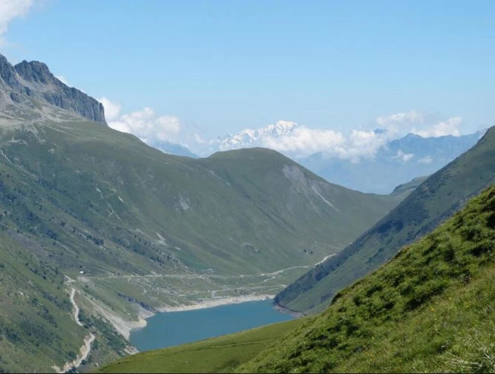 Apartment With 2 Bedrooms in Vaujany, With Wonderful Mountain View and