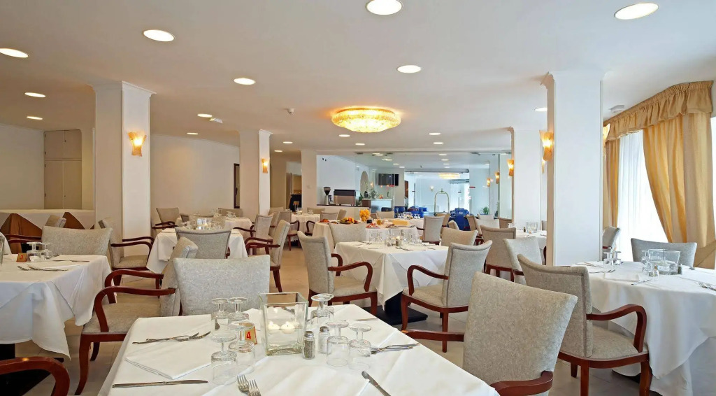 Hotel Caruso
