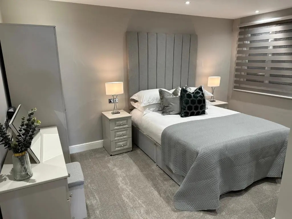 Willshaw Suites for families over 25 only