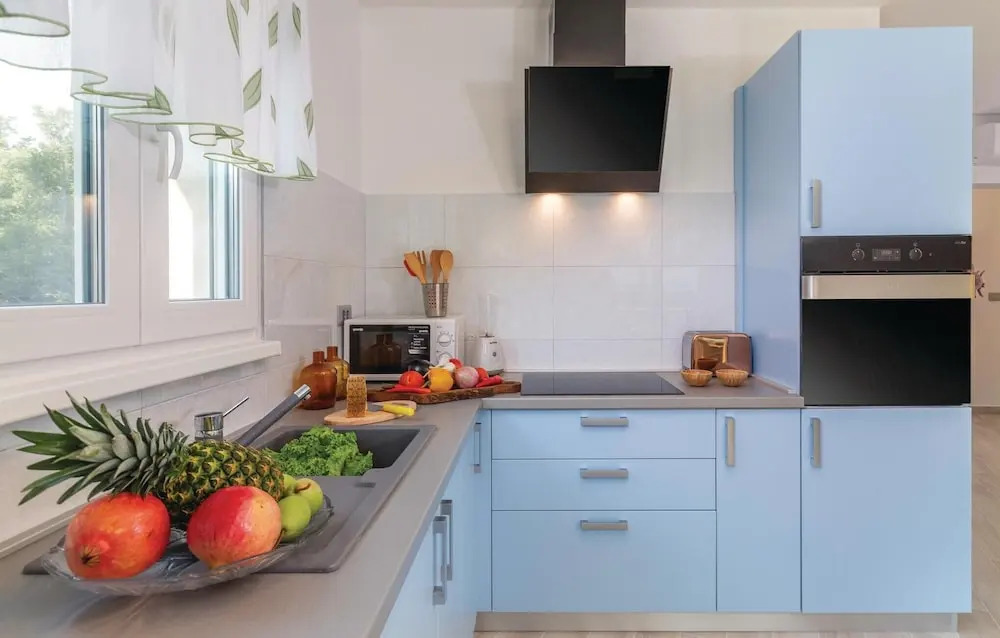 Stunning Home in Rovinj With Wifi and 2 Bedrooms