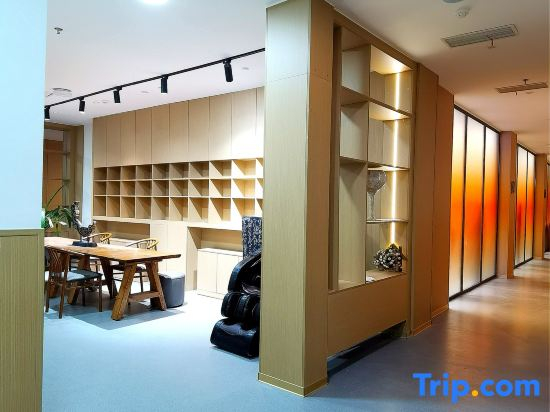 Snag Lemon Hotel(Mianyang High speed Railway Station Foreign Language School Store)