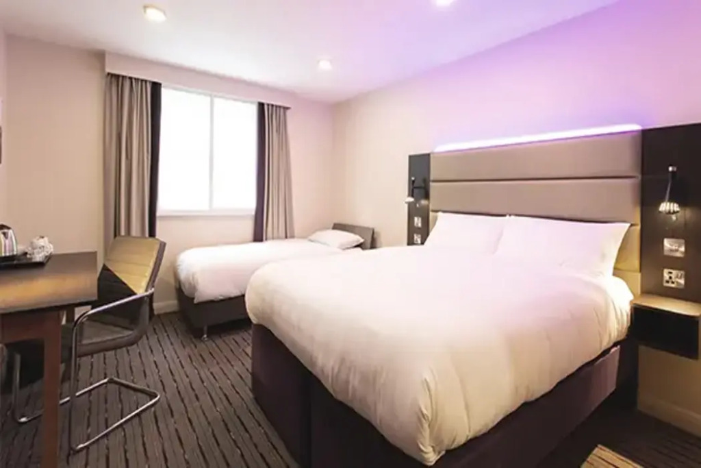 Premier Inn Gatwick Crawley - Goff's Park