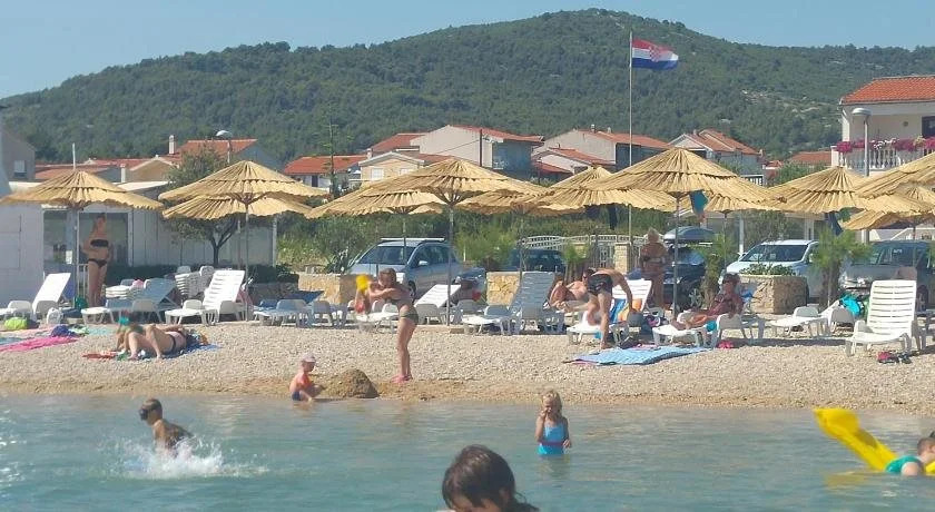 Apartman Tribunj Luji i Andreja