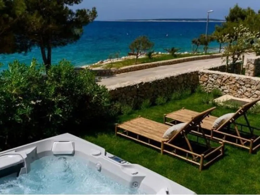Luxurious Apartment in Mandre with Whirlpool