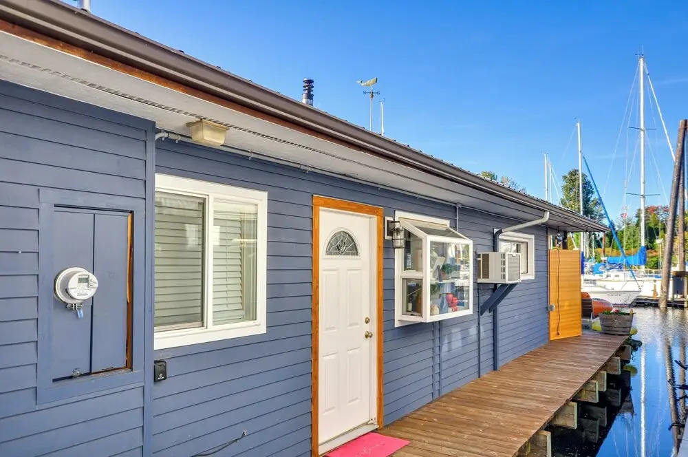 Portland Floating Home Getaway w/ Sauna