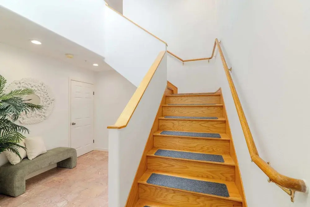 @ Marbella Lane - Vibrant 5BR Home in Daly City