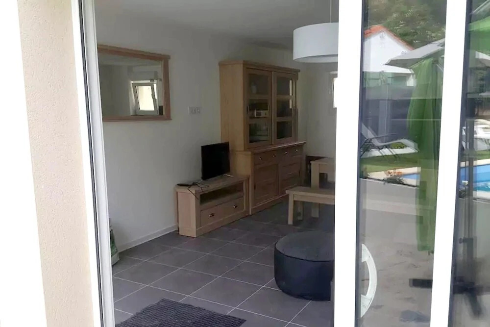 House With 2 Bedrooms in Calvisson, With Pool Access, Enclosed Garden