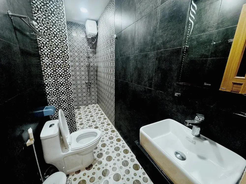 Louis Otis Apartment