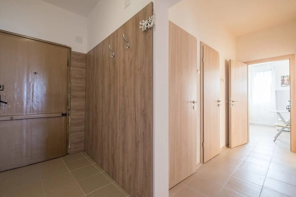 FM Deluxe 2-BDR Apartment with Terrace - Central City View