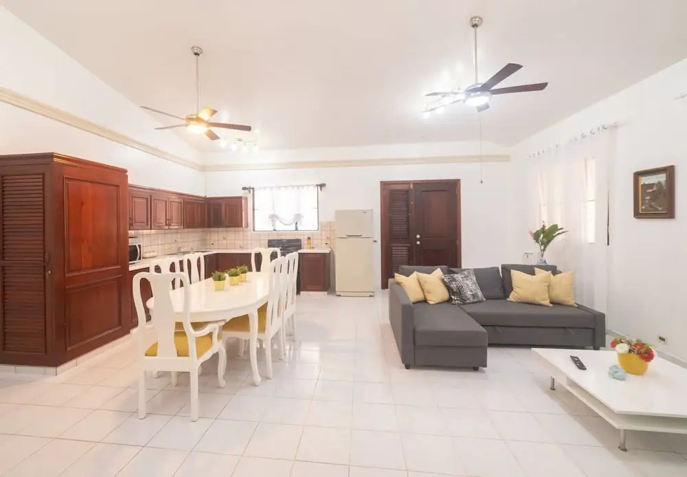 Casati Golden House, Great Pool & Garden!