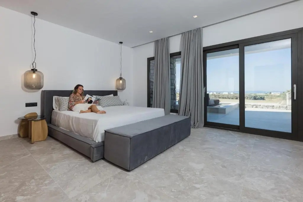 Milestones Naxos Hotel