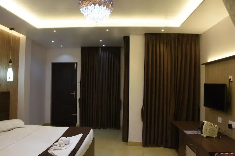 Vanam Holidays