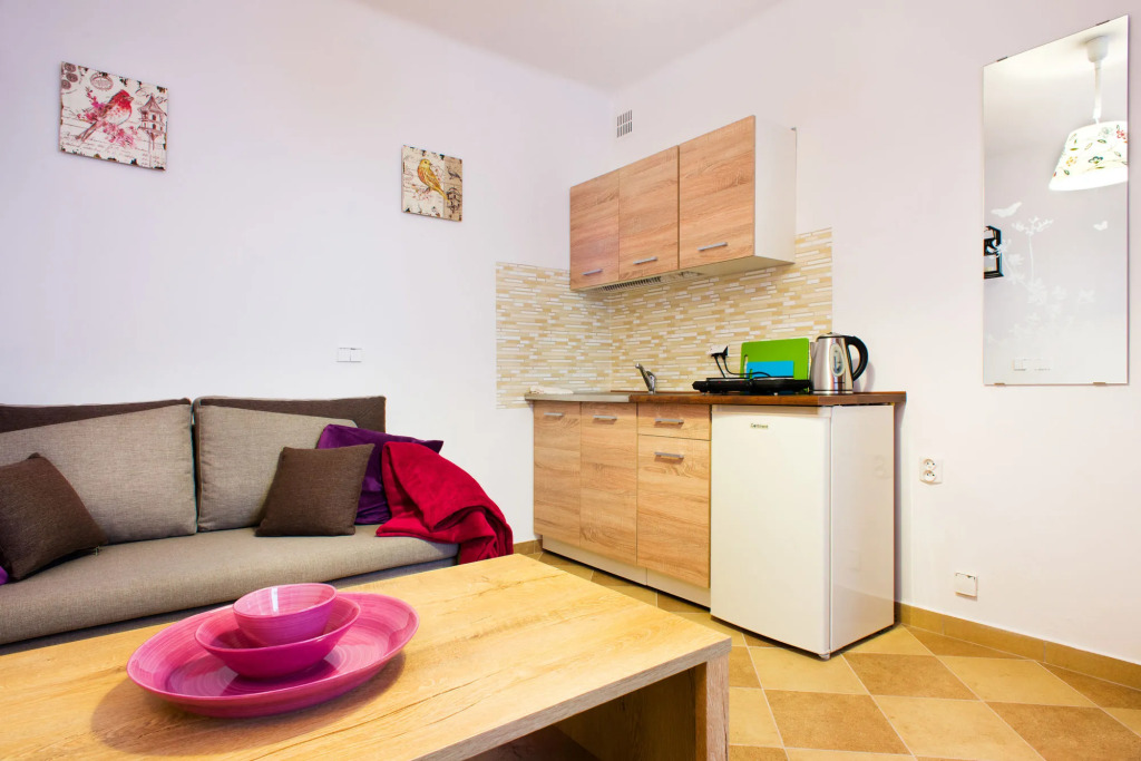 Berry Apartments II