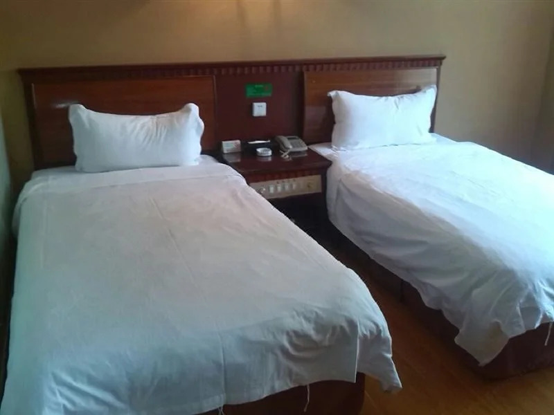 Jingang Hostel (Shenzhen Longhua Bus Station)
