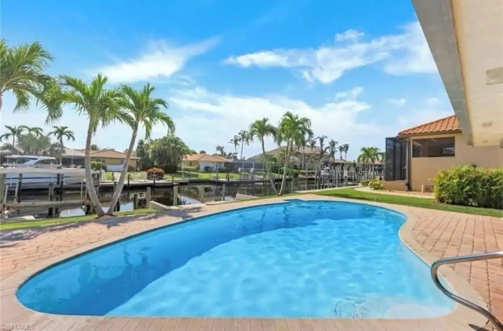Oceanfront Retreat in Fort Myers - 3 Bedrooms, Private Pool