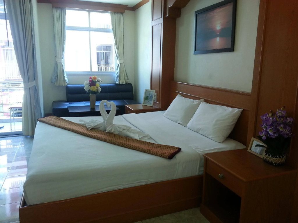 Presley Guesthouse Patong