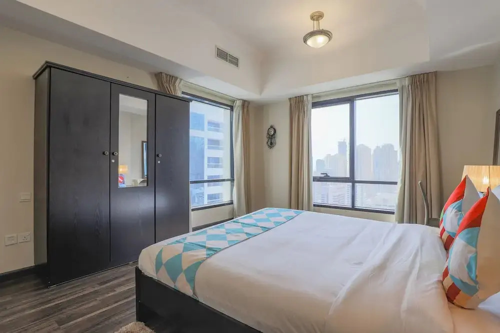 OYO Home 300 2BHK Al Waleed Paradise JLT