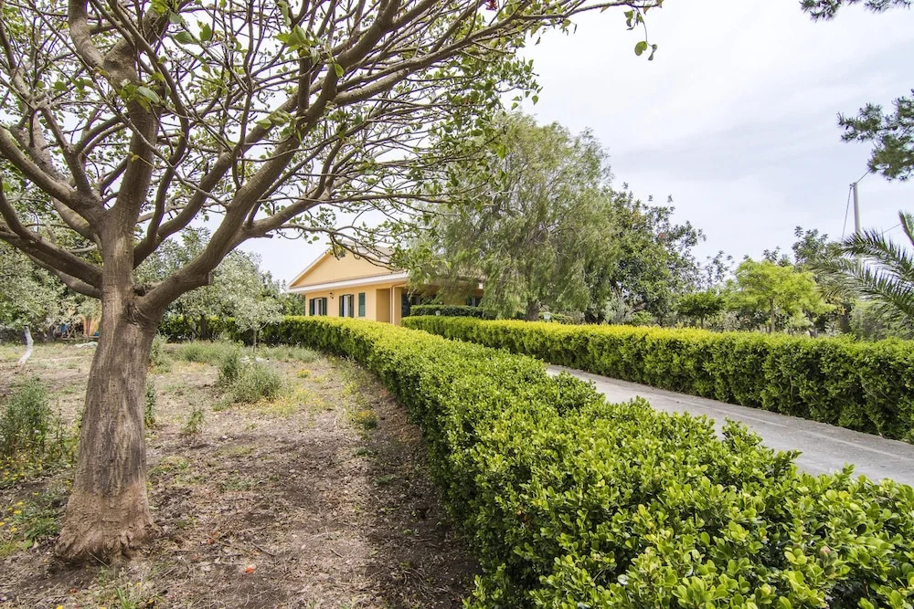 House With 3 Bedrooms in Pozzallo, With Wonderful sea View and Furnish