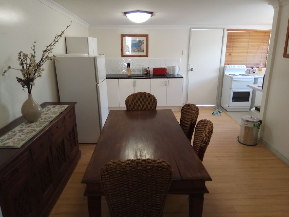 Forrest St Apartments
