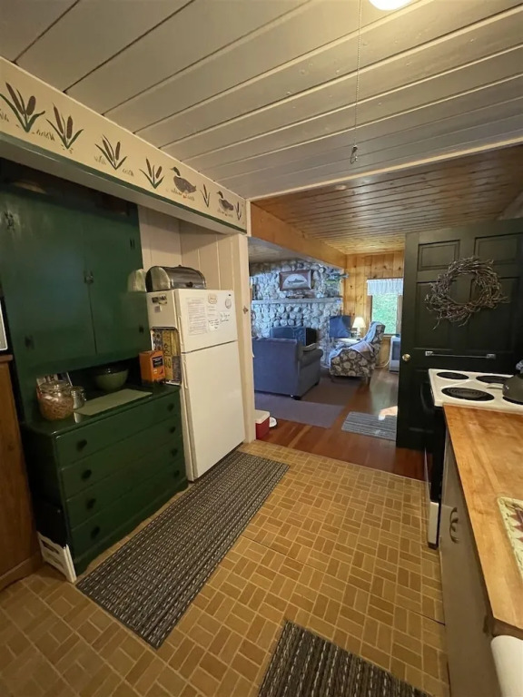 Whip Poor Will Limit 5 1 Bedroom Cottage by RedAwning