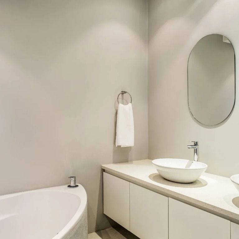 Picturesque Seaside Haven Aretzi