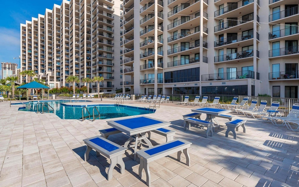 Phoenix East 1108 condo